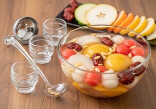 Hwachae: Koreanischer Sommergenuss mit Frucht und Stil